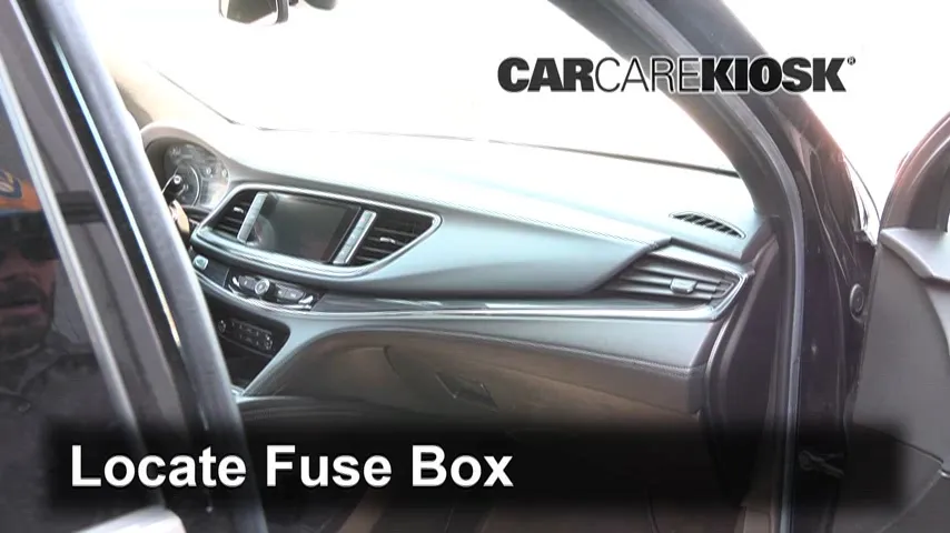 2022 Buick Enclave Essence 3.6L V6 Fusible (intérieur)